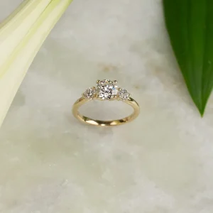 ROUND TRILOGY LAB-DIAMOND RING - 1.4ct - YG