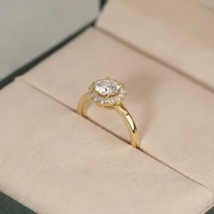 SIMPLE ROUND HALO LAB-DIAMOND RING - 1.25ct - YG
