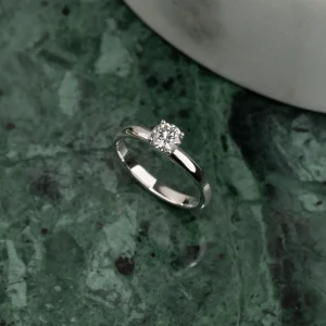 SIMPLE SOLITAIRE BASKET-SET LAB-DIAMOND RING - 0.5ct - WG